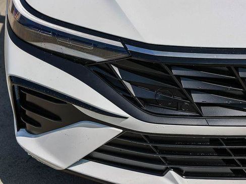 New 2026 Hyundai Elantra SEL Sport image 10