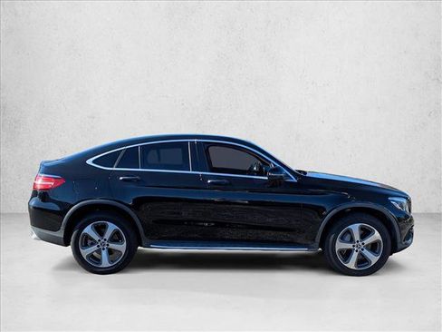 Used 2018 Mercedes-Benz GLC 300 4MATIC Coupe image 4