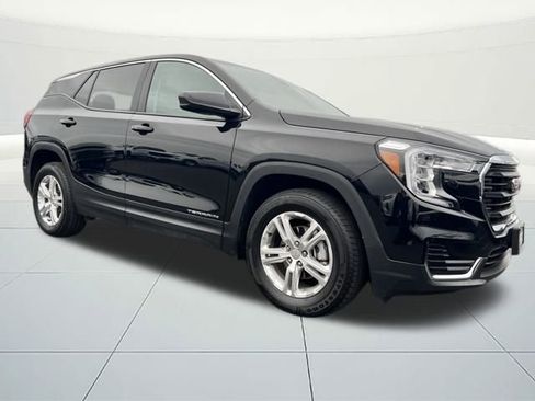 Used 2024 GMC Terrain SLE image 7