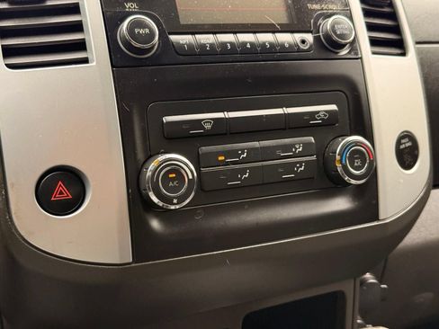 Used 2013 Nissan Frontier SV RWD image 35