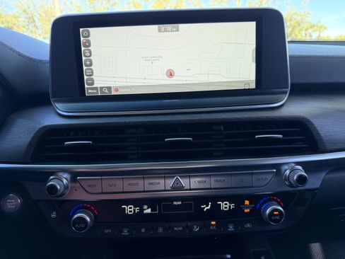 Certified 2022 Kia Telluride EX w/ EX Premium Package image 23