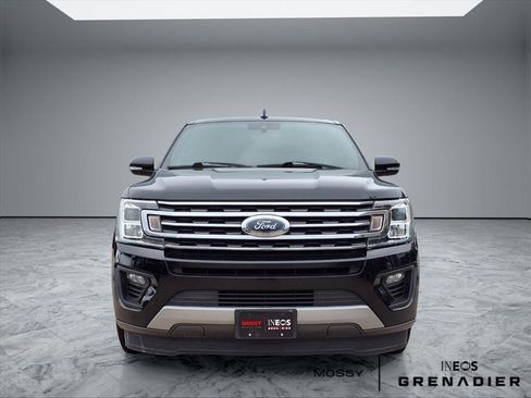 Used 2020 Ford Expedition XLT w/ Equipment Group 202A image 3