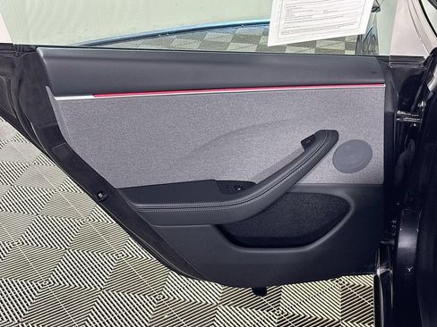 Used 2024 Tesla Model 3 Standard Range RWD image 19