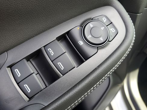 New 2026 Buick Encore GX Avenir image 17