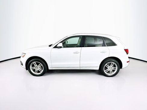 Used 2016 Audi Q5 2.0T Premium Plus w/ Technology Package image 4