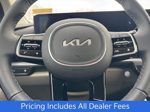 New 2026 Kia Carnival FWD image 13