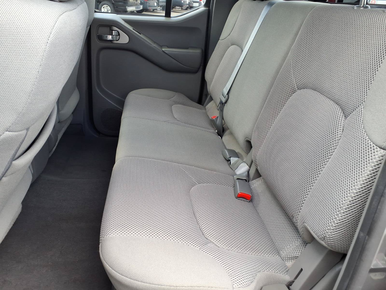 Used 2021 Nissan Frontier SV AWD/4WD image 14