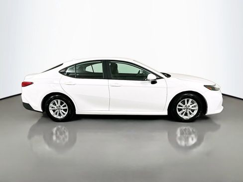 Certified 2025 Toyota Camry LE image 4