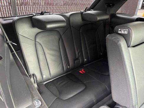 Used 2015 Audi Q7 TDI Prestige w/ Prestige Package image 21