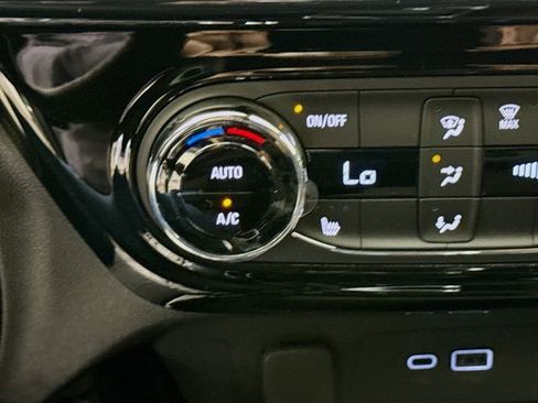 New 2026 Chevrolet Trax RS FWD image 21