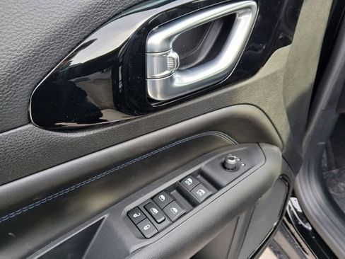 New 2026 Jeep Compass Latitude image 12