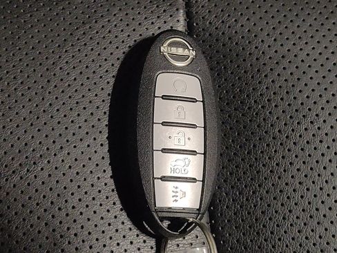 Used 2023 Nissan Murano SL w/ Cargo Package image 32