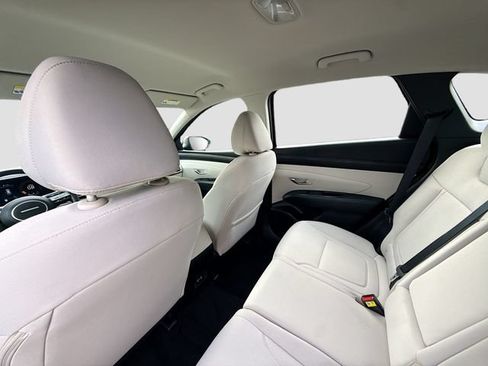 Certified 2026 Hyundai Tucson SE FWD image 23
