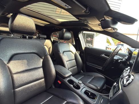 Used 2018 Mercedes-Benz GLA 250 4MATIC image 28