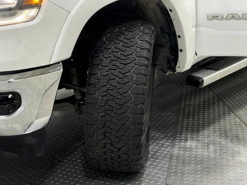 Used 2020 RAM 1500 Laramie AWD/4WD image 35