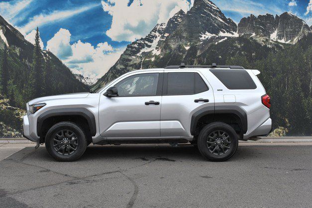Used 2025 Toyota 4Runner SR5 AWD/4WD image 7