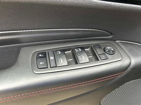 Used 2024 Dodge Durango GT image 27