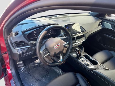 Used 2022 Cadillac CT4 V w/ Navigation Package image 9