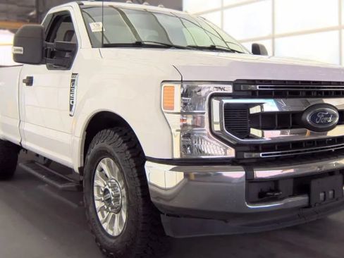 Used 2022 Ford F350 XL w/ STX Appearance Package RWD image 2