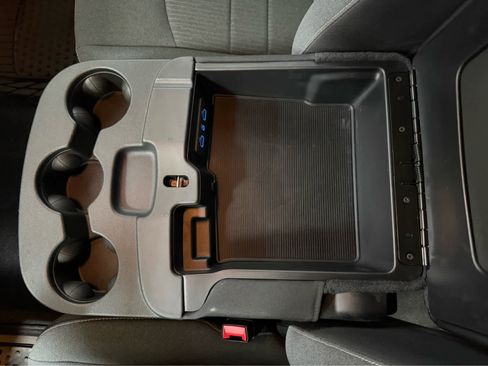 Used 2022 RAM 1500 Classic Warlock AWD/4WD image 23