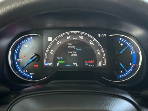 Used 2025 Toyota RAV4 LE AWD/4WD image 21