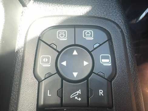 Used 2026 RAM 2500 Tradesman AWD/4WD image 17