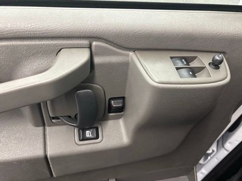 Used 2024 Chevrolet Express 2500 w/ Driver Convenience Package RWD image 11