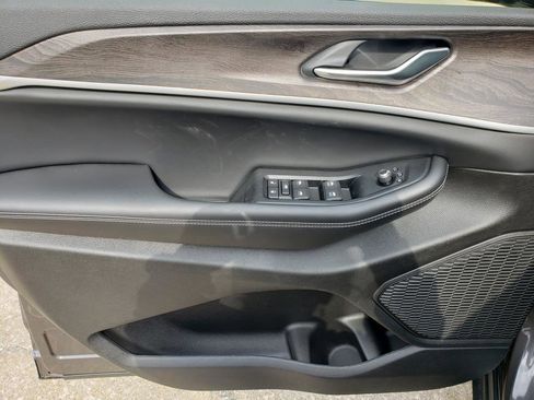 New 2026 Jeep Grand Cherokee L 4WD image 11