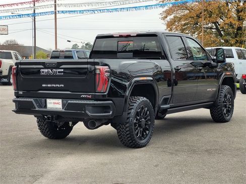 New 2026 GMC Sierra 2500 AT4 w/ AT4 Premium Plus Package image 4