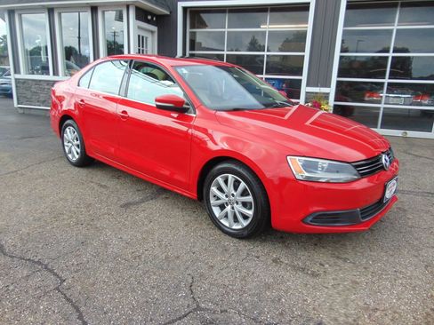 Used 2014 Volkswagen Jetta SE FWD image 6