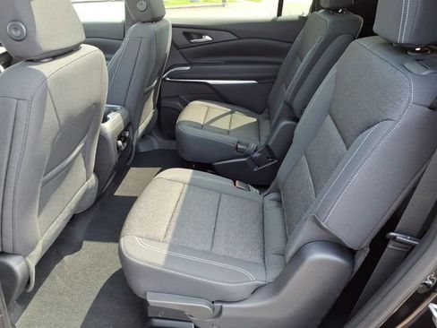New 2026 Chevrolet Traverse LT w/ Sun and Wheel Package image 9