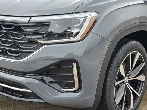 New 2026 Volkswagen Atlas Cross Sport SEL Premium R-Line image 6