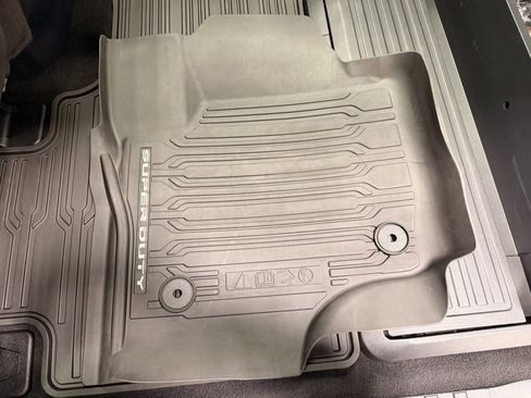 Used 2023 Ford F250 Lariat w/ Lariat Ultimate Package image 23