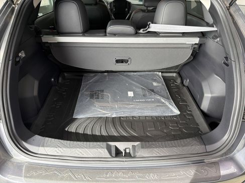 Certified 2024 Subaru Crosstrek 2.5i Limited w/ Crosstrek Mirror Package image 19