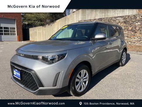 Certified 2023 Kia Soul LX image 1