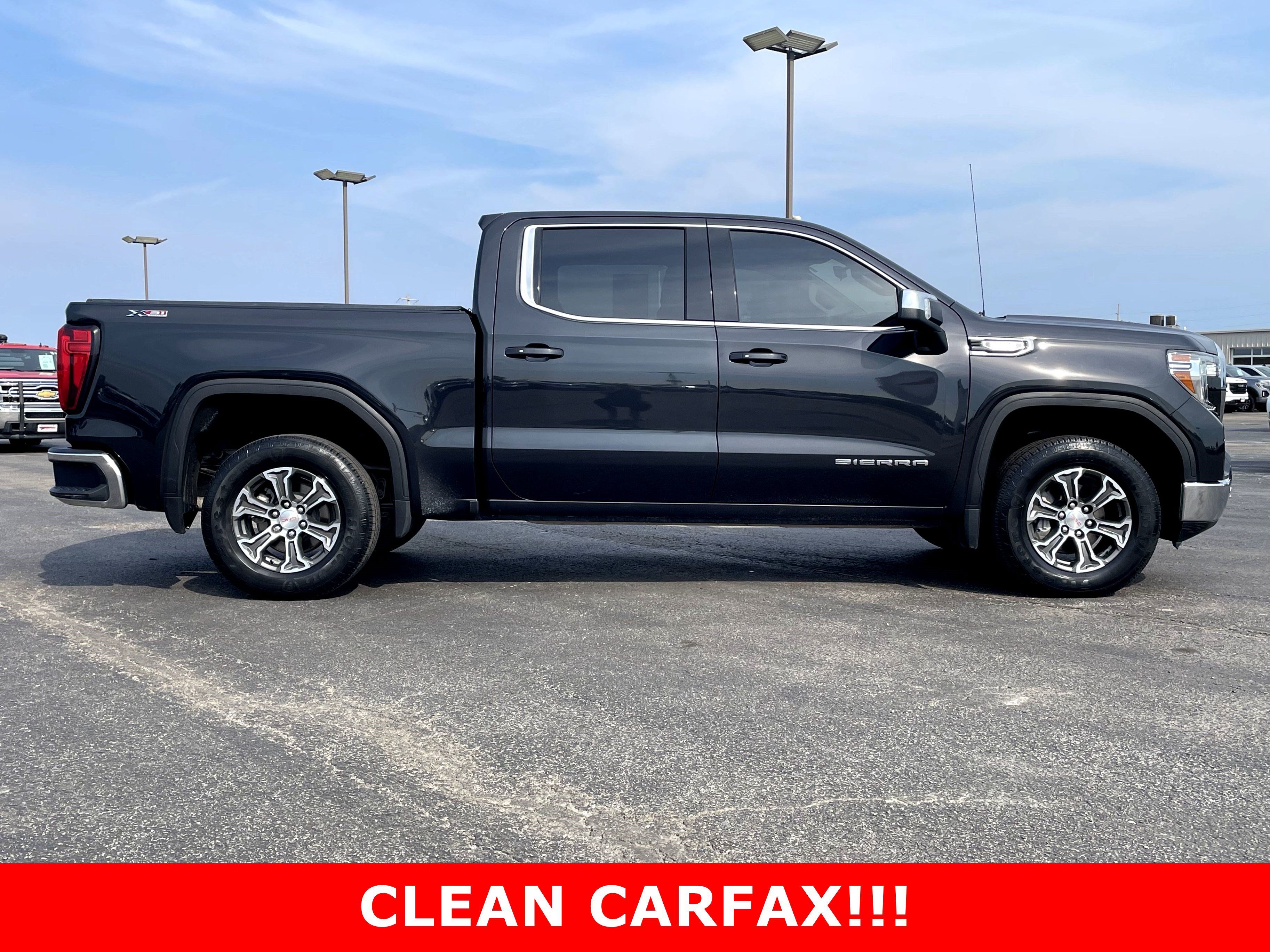 Used 2020 GMC Sierra 1500 SLE w/ SLE Value Package AWD/4WD image 2