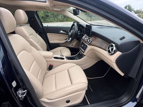 Used 2018 Mercedes-Benz GLA 250 4MATIC image 16