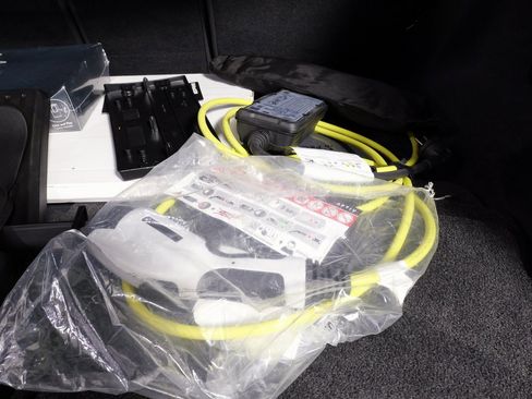 Used 2025 Land Rover Range Rover Sport Autobiography image 72