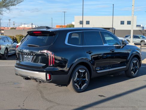 New 2025 Kia Telluride EX image 6