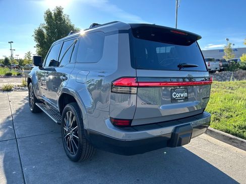 Used 2024 Lexus GX 550 w/ Cold Area Package AWD/4WD image 6