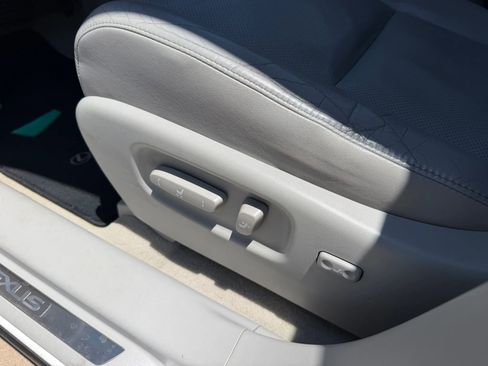 Used 2010 Lexus RX 350 2WD image 25