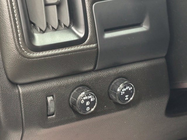 Used 2022 GMC Canyon Elevation w/ Trailering Package AWD/4WD image 18