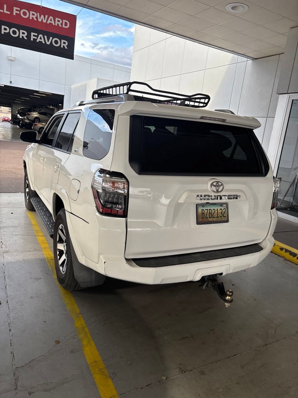 Used 2016 Toyota 4Runner SR5 AWD/4WD image 4