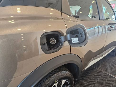 New 2026 Nissan Kicks SV w/ SV Premium Package image 31