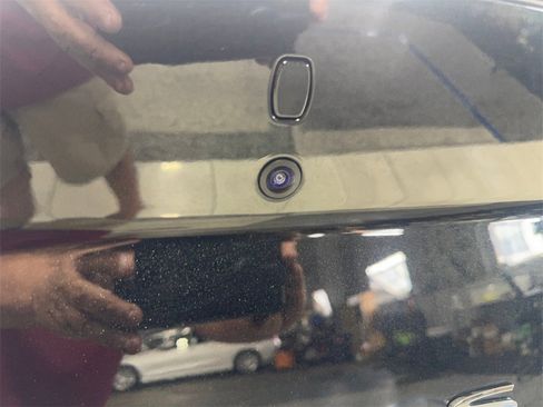 Used 2025 Genesis G70 2.5T image 24