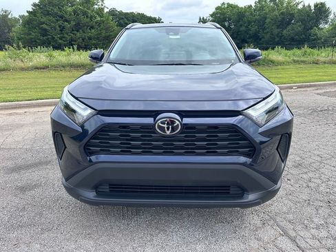 Used 2024 Toyota RAV4 XLE w/ Convenience Package FWD image 2