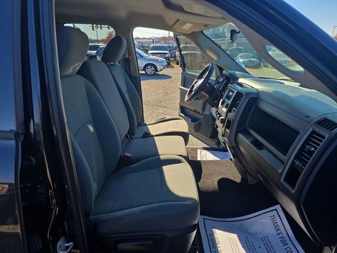 Used 2017 RAM 1500 ST w/ SXT Appearance Group image 25