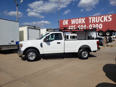 Used 2022 Ford F250 XL w/ Power Equipment Group RWD image 2