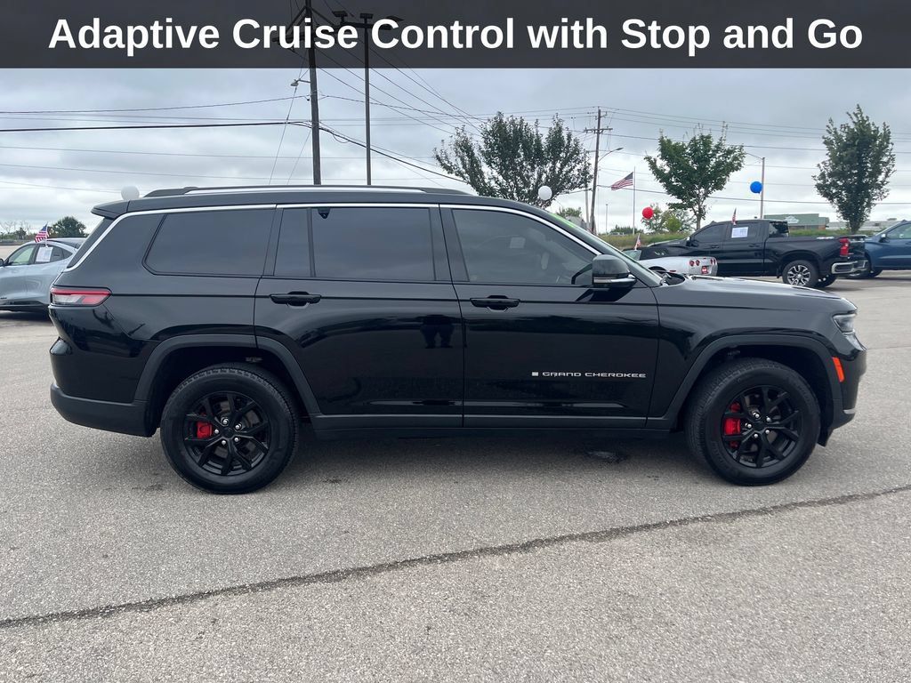 Used 2023 Jeep Grand Cherokee L Limited w/ Luxury Tech Group II AWD/4WD image 8