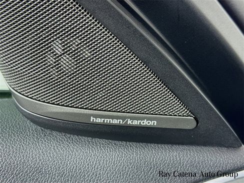 Certified 2022 BMW 530i xDrive w/ Premium Package image 19